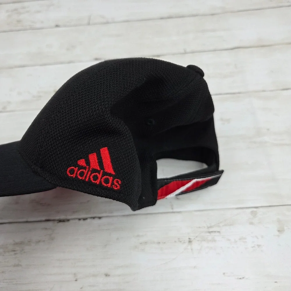 adidas red color